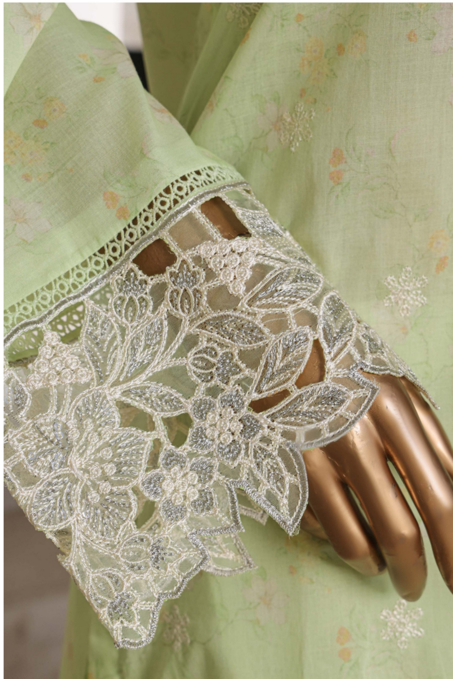 Amyrah Embroidered Festive Collection DA-1