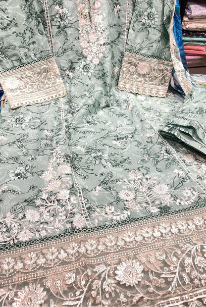 SADA BAHAR SIGNATURE FESTIVE LAWN STITCHED COLLECTION (6)