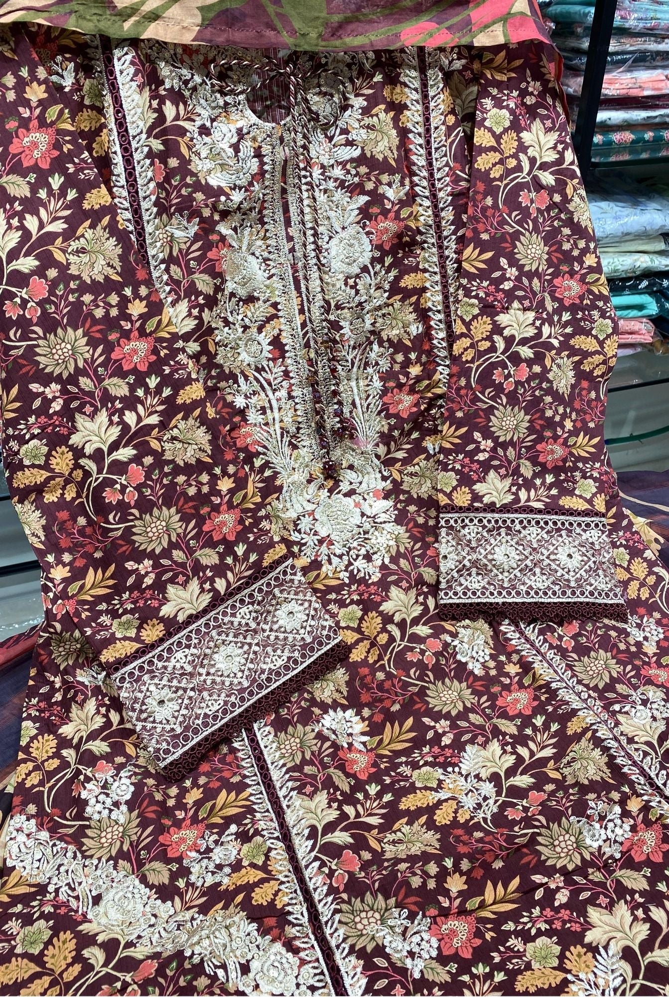 SADA BAHAR SIGNATURE FESTIVE LAWN STITCHED COLLECTION (10)
