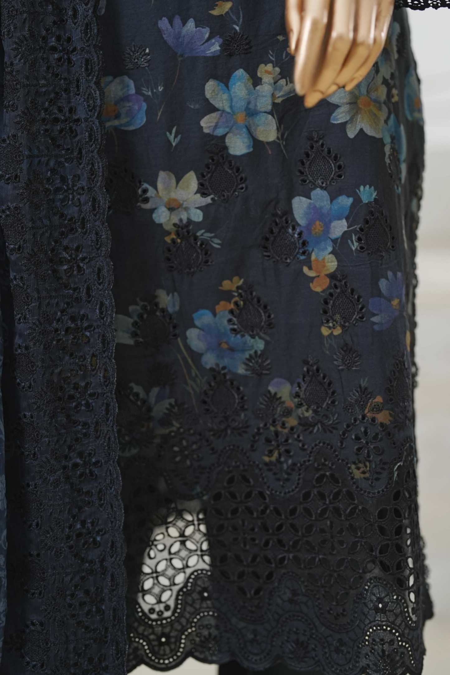 Cut Work Chikankari SD-05