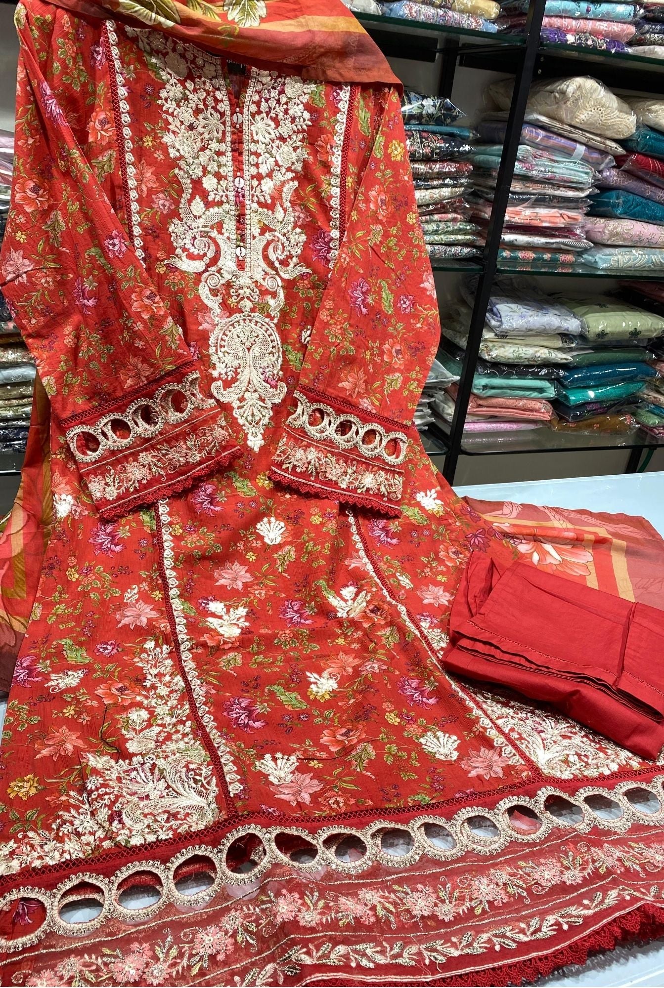 SADA BAHAR SIGNATURE FESTIVE LAWN STITCHED COLLECTION (9)