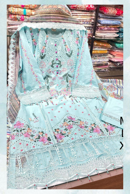 Munira Designer Embroidered Cotton Chikankari Suit 2025 (6)