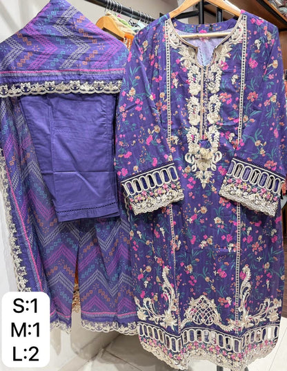 SADABAHAR SIGNATURE EMBROIDERED LAWN D.NO5