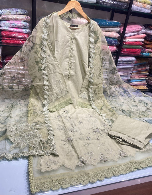 Sadabahar Luxury Embroidered Festive Collection 2026 (7)