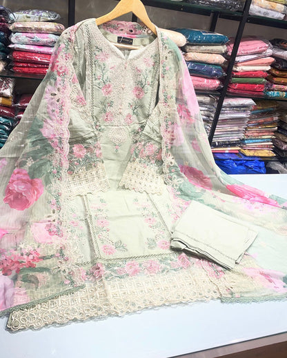 Sadabahar Luxury Embroidered Festive Collection 2026 (2)