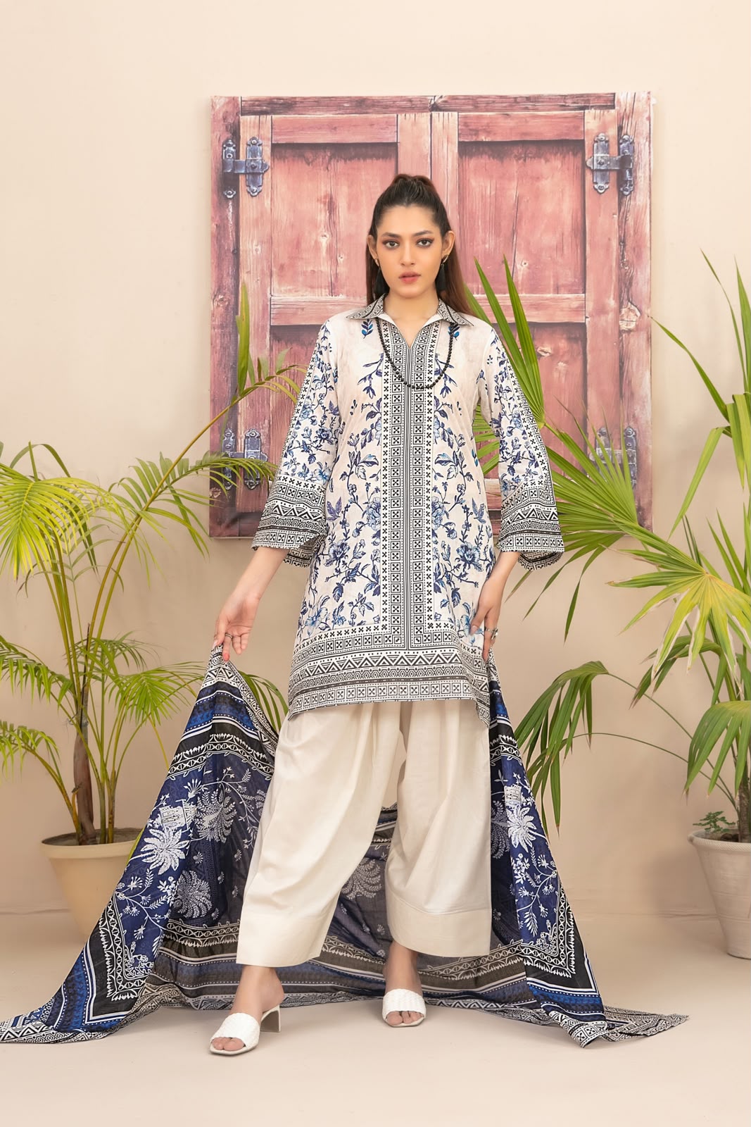 Hamna 3pcs Stitched Printed Lawn (D-3)